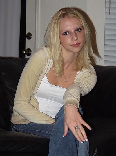 April in #5016 from Matts Models