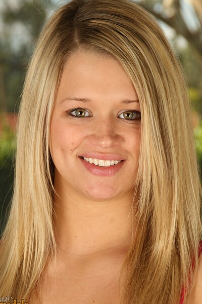 Heather in #4656 from Matts Models