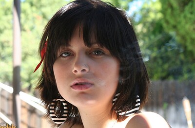 Ellie Idol in #2701 from Matts Models