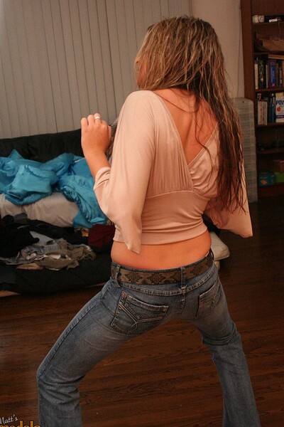 Sadie Sweet in #2502 from Matts Models