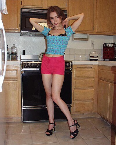 Zophia in #1904 from Matts Models