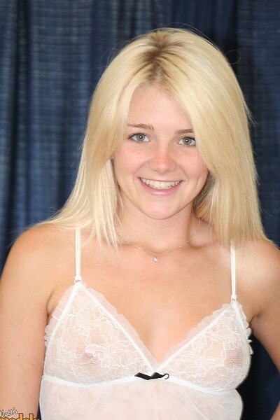 Holly Van Hough in #1093 from Matts Models