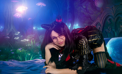 Liz Jordan in Bayonetta Origins from VR Cosplay X