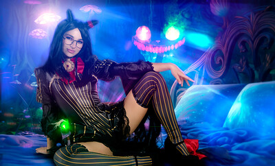 Liz Jordan in Bayonetta Origins from VR Cosplay X