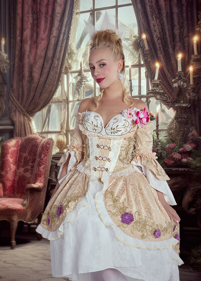 Braylin Bailey in Marie Antoinette from VR Cosplay X