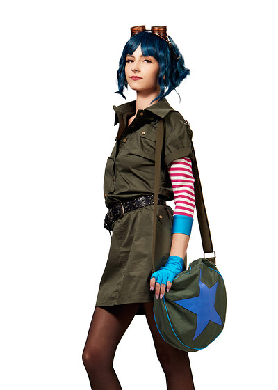 Serena Hill in Scott Pilgrim Vs The World Ramona Flowers from VR Cosplay X