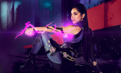 Madison Wilde in Valorant Reyna from VR Cosplay X