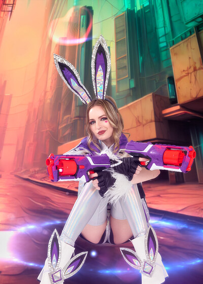 Scarlett Sage in League Of Legends Battle Bunny Miss Fortune from VR Cosplay X