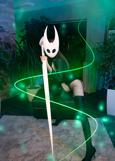 Stacy Cruz in Hollow Knight Hornet from VR Cosplay X