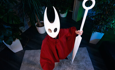 Stacy Cruz in Hollow Knight Hornet from VR Cosplay X