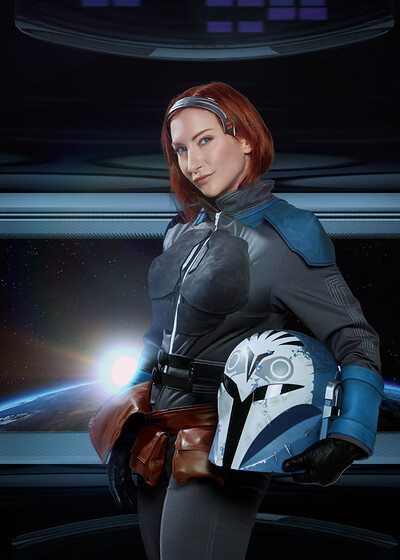 Sophia Locke in The Mandalorian Bo Katan from VR Cosplay X