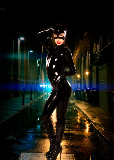 Kylie Rocket in Batman The Long Halloween from VR Cosplay X
