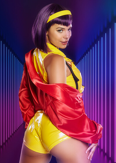 Violet Starr in Cowboy Bebop Faye Valentine from VR Cosplay X