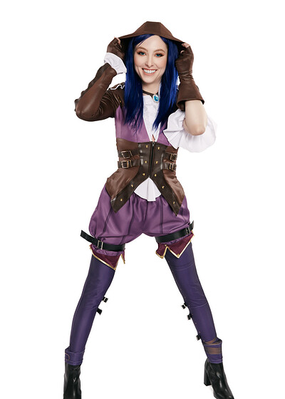 Ailee Anne in League of Legends Caitlyn from VR Cosplay X