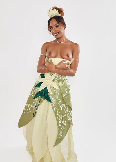 Lacey London in The Princess And The Frog Tiana from VR Cosplay X