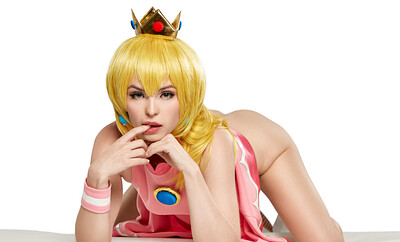 Lilly Bell in Mario Tennis Aces Princess Peach from VR Cosplay X