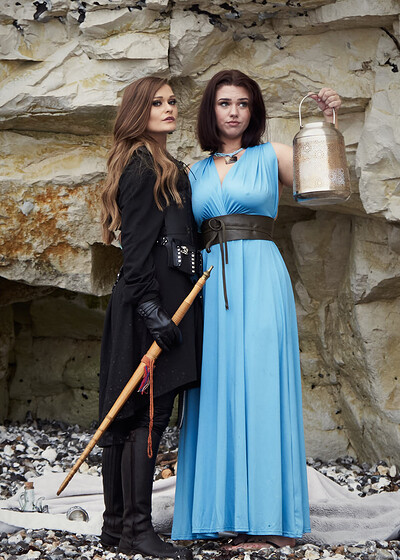 Honour May and Effie Diaz in Game Of Thrones Yara Greyjoy from VR Cosplay X