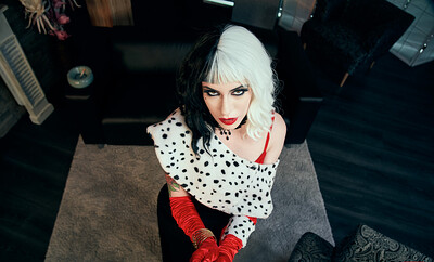 Anna De Ville in Cruella De Vil from VR Cosplay X