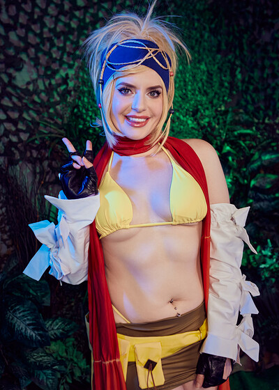 Dresden in Final Fantasy X Rikku from VR Cosplay X