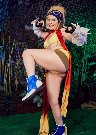 Dresden in Final Fantasy X Rikku from VR Cosplay X