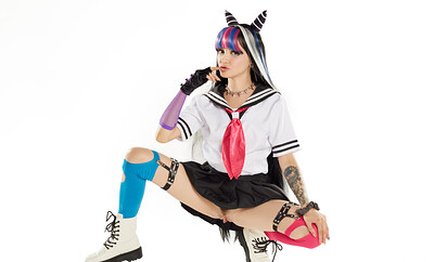 Lola Fae in Dangaropa Ibuki Mioda from VR Cosplay X