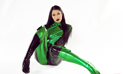 Alex Coal in Kim Possible Shego from VR Cosplay X