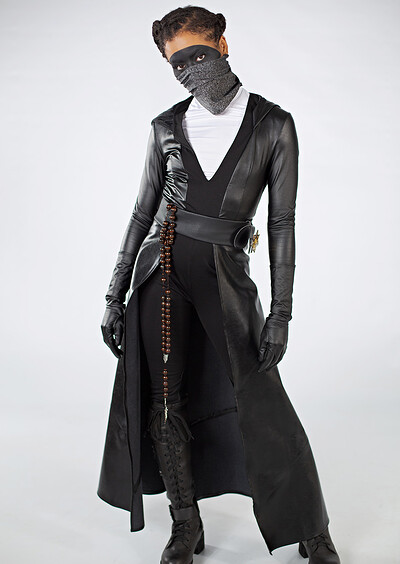 Kira Noir in Watchmen Sister Night from VR Cosplay X