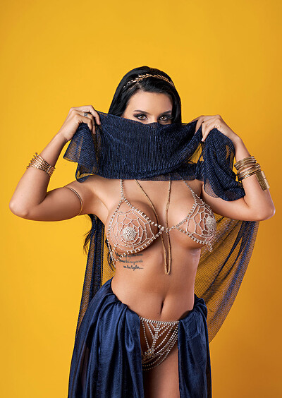 Nelly Kent in Dejah Thoris from VR Cosplay X