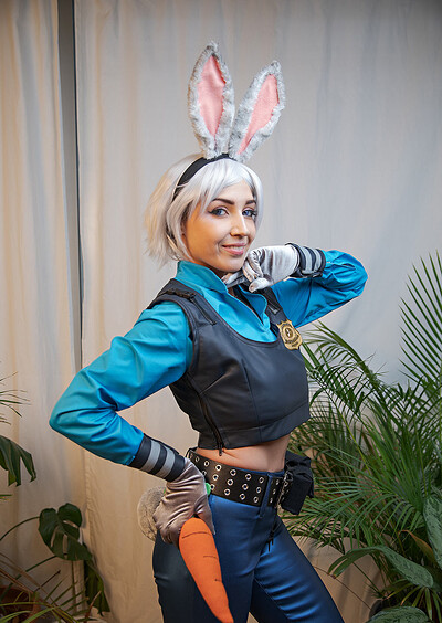 Siya Jey in Zootopia from VR Cosplay X