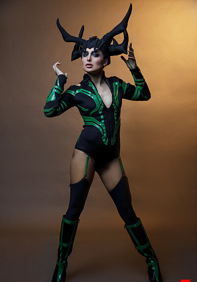 Talia Mint in Hela from VR Cosplay X