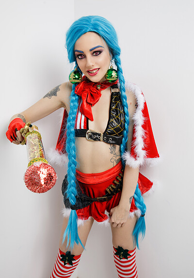 Alessa Savage in Jinx from VR Cosplay X