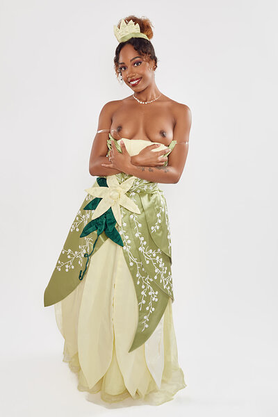 Ravishing Ebony is a perfect princess as she summons her prince charming and  rides his tight rod