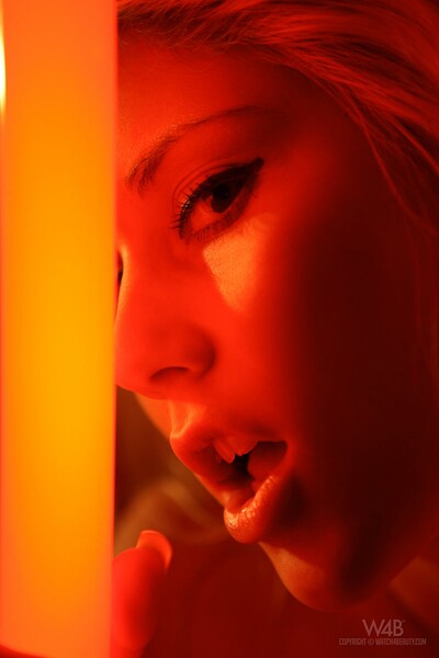 Terka in Neon Show from Watch 4 Beauty