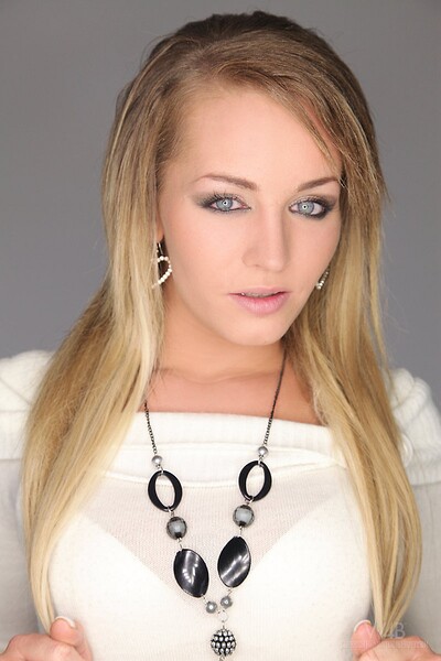 Adel Sunshine in Casting Adel Sunshine from Watch 4 Beauty