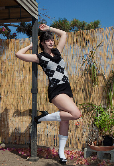 Hannah Kinney in Argyle Arrangement from Zishy