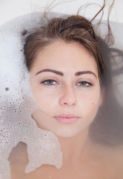 Isabel Carvajal in Zishy set Valentine Bath
