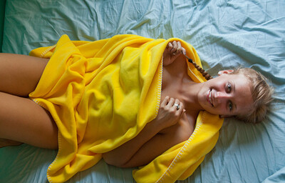 Alice Wonder in Morning Sex from Zishy