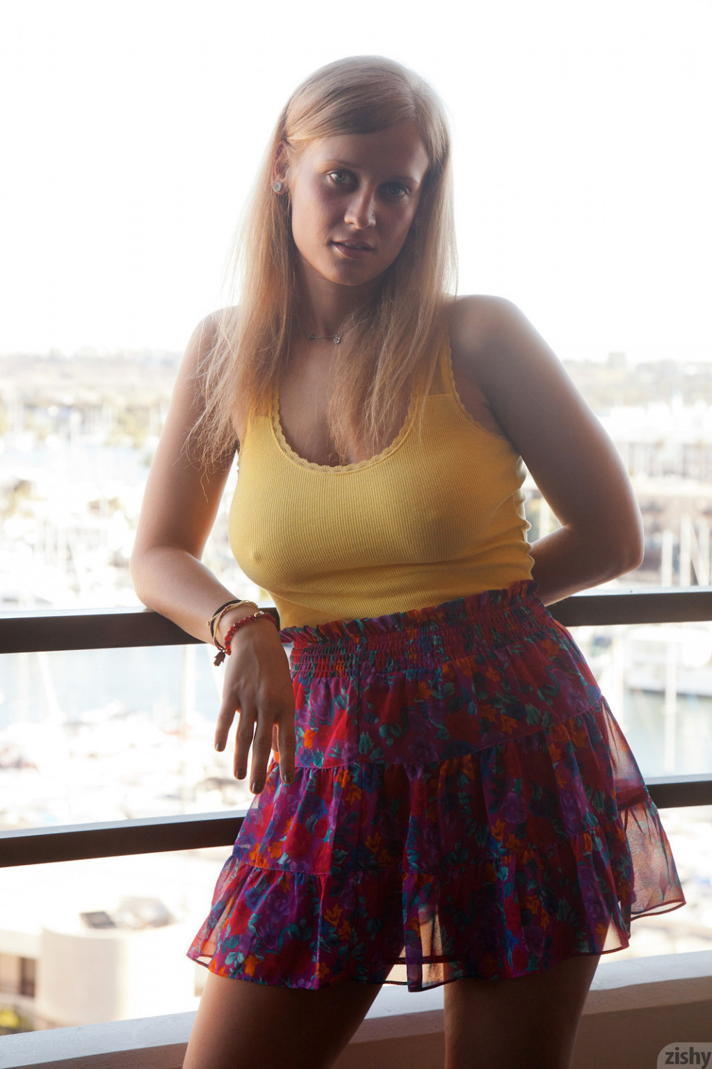 Alice Wonder in Zishy set Marina Bubbles