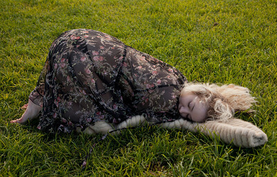 Veronica Hatley in Columbia Park from Zishy