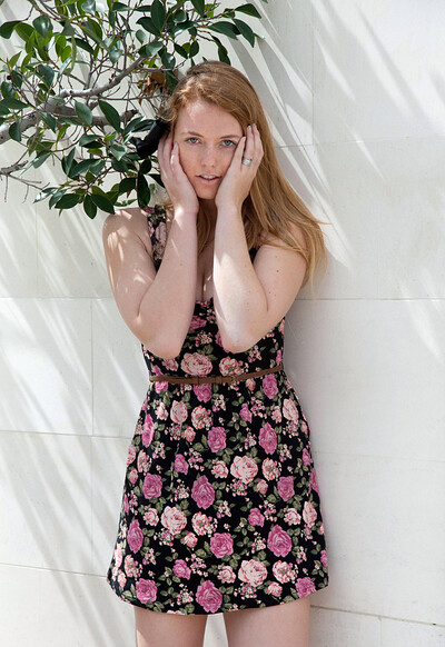 Nicole Wetzel in Zishy set Tender Is The Day