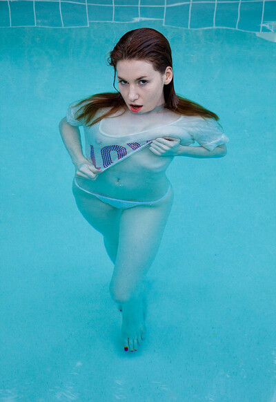 Emily Archer in Zishy set Love Water