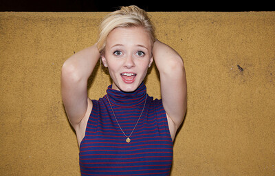 Kenze Thomas in Has It Mikes Way from Zishy