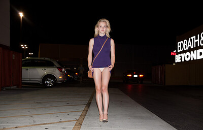 Kenze Thomas in Has It Mikes Way from Zishy