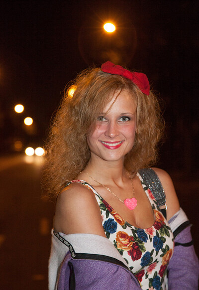 Alice Wonder in The Smoking Gun from Zishy