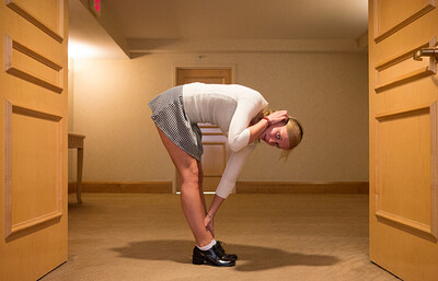 Alice Wonder in Hotel Lasagna from Zishy