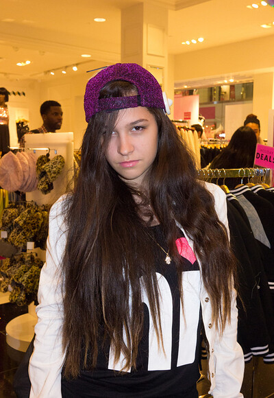 Caroline Ray in Fox Hills Mall from Zishy