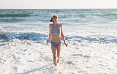 Anya Amsel in Venice Is Crazy from Zishy
