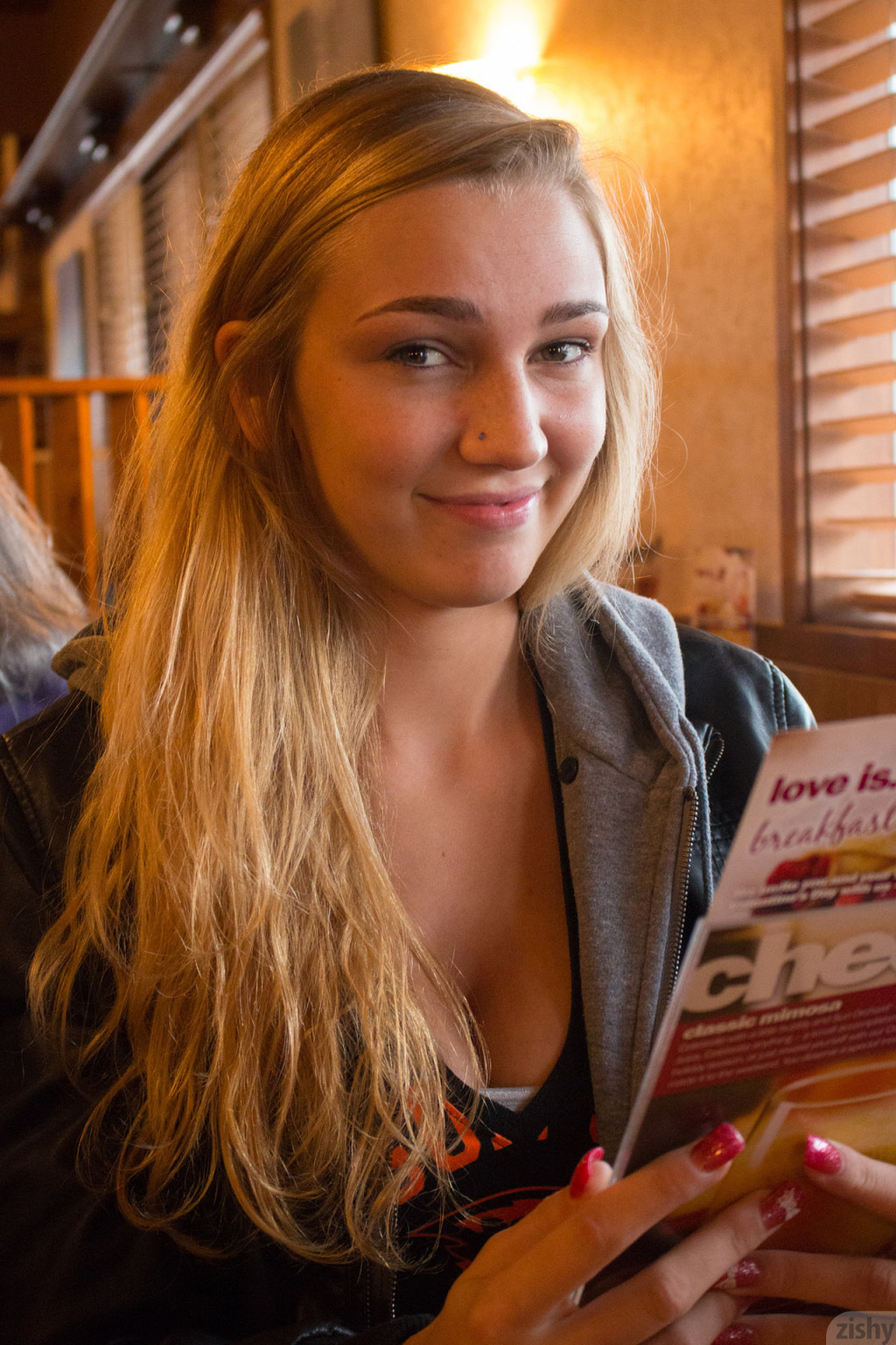 Kendra Sunderland in Zishy set Legal Woes