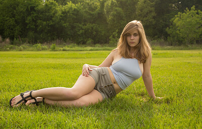 Natalie Austin in Natlie Austin Taste Of Texas from Zishy
