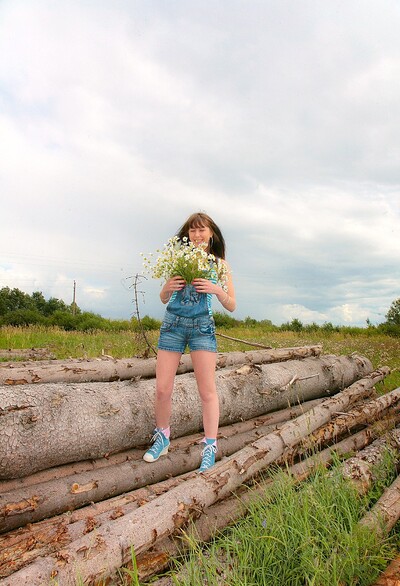 Anna R in Anna R and her dark hair bouquet from We Are Hairy